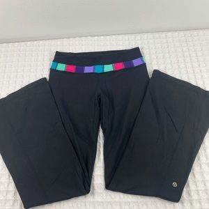 Lulu Lemon Yoga Flare Pants Sz 6